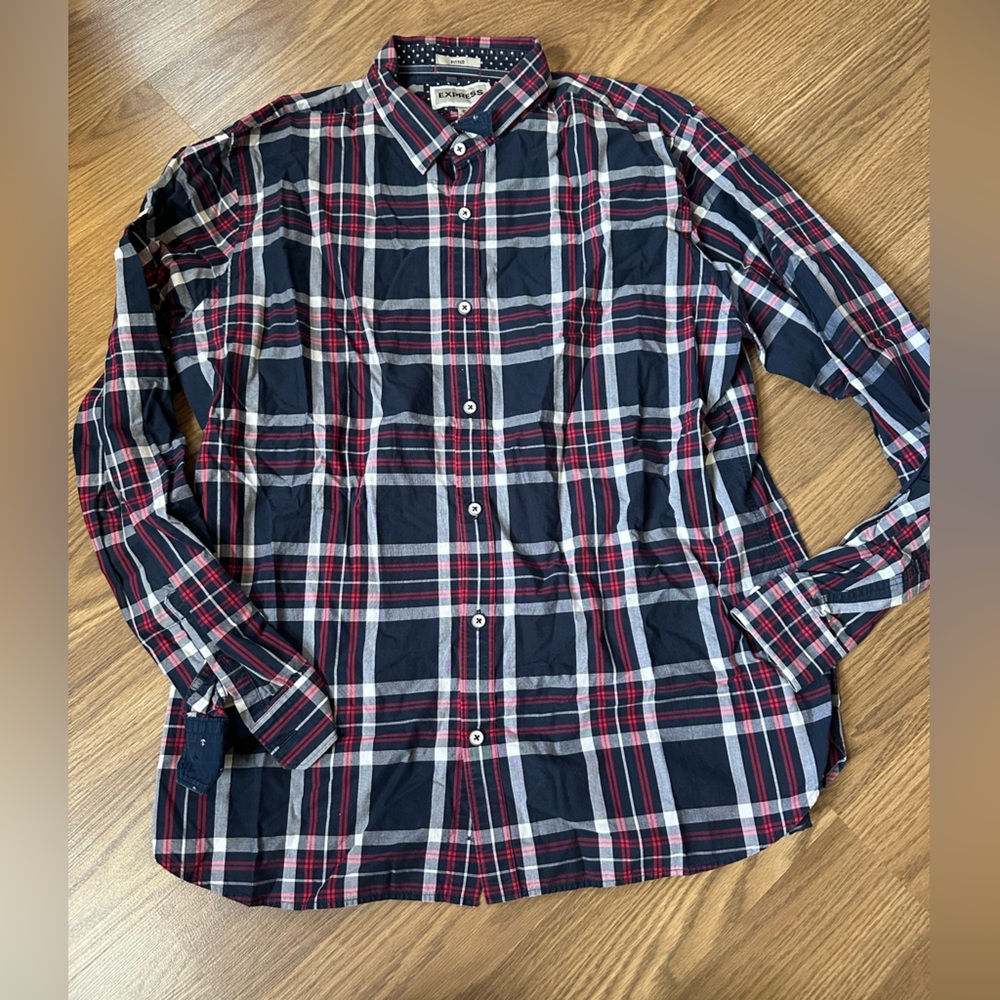 Men’s Express Fitted Plaid Button Down